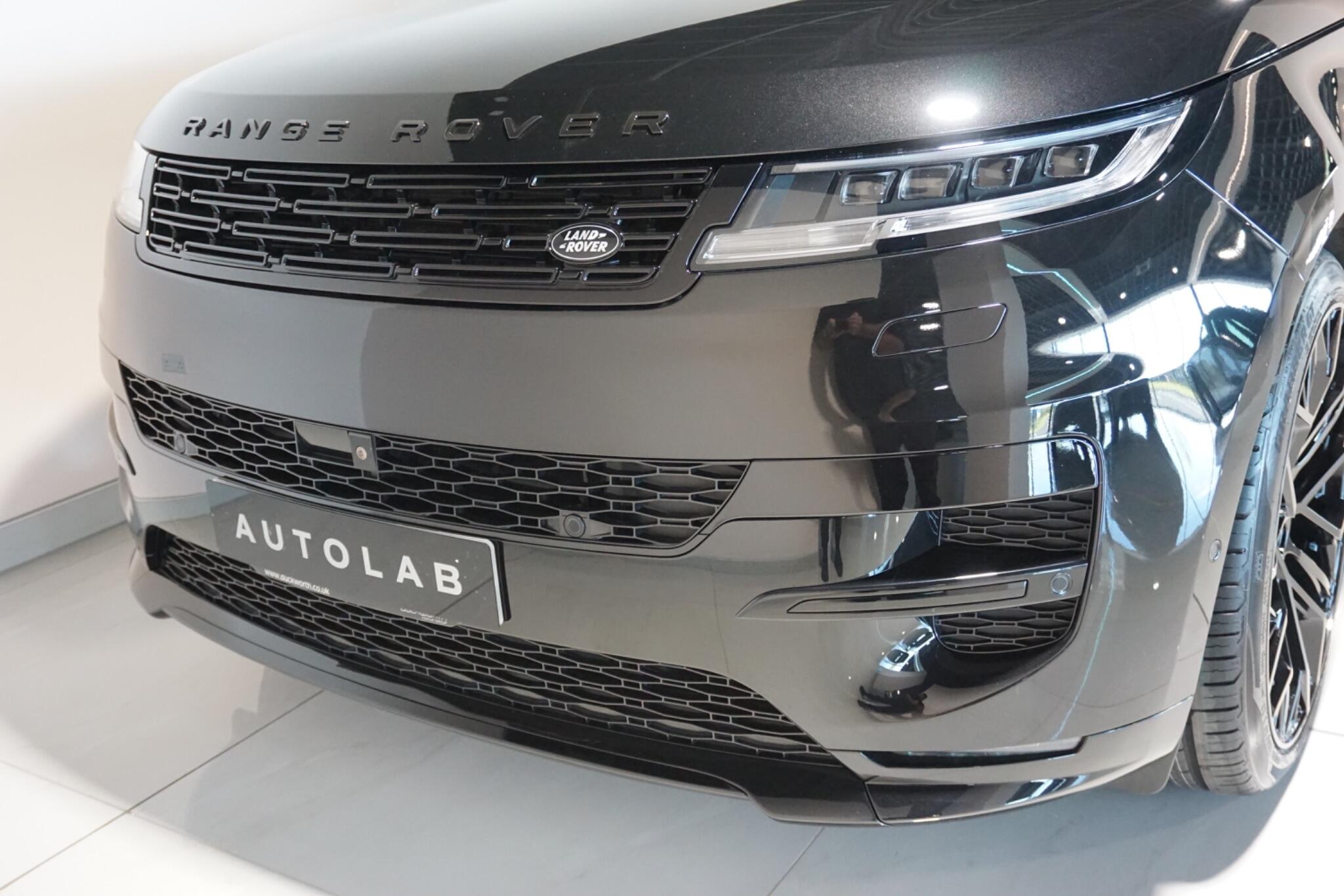Land Rover Range Rover Sport 3.0 D300 MHEV Dynamic SE SUV 5dr Diesel Auto 4WD Euro 6 (s/s) (300 ps)